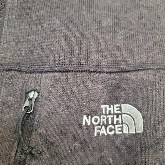 The North Face Men's Fleece Jacket Size M Gray 100% Polyester 1/2 Zip Pullover - Picture 3 of 10
